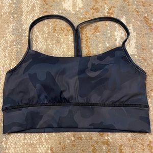 Womens Lululemon sports bra size 4